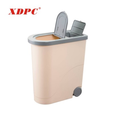 China Factory Plastic Dog Pet Food Storage Container Bin